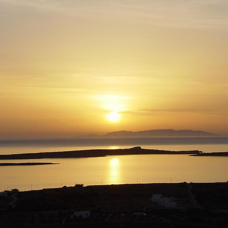 Anna Platanou Suites Agia Irini  Buitenkant foto