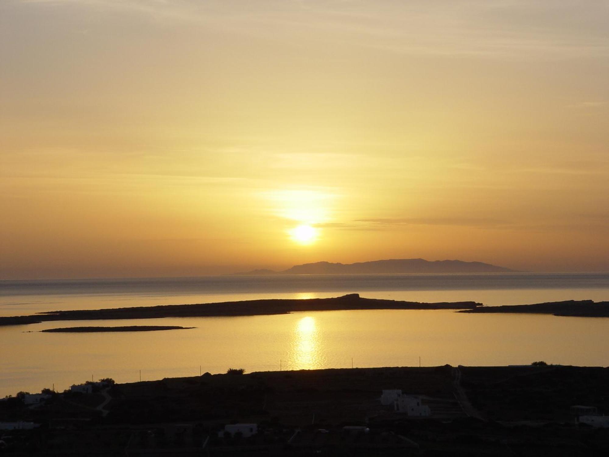 Anna Platanou Suites Agia Irini  Buitenkant foto