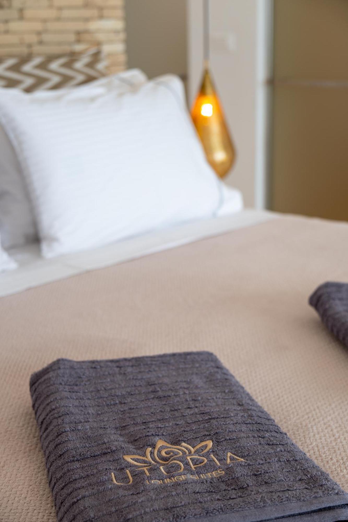 Anna Platanou Suites Agia Irini  Buitenkant foto